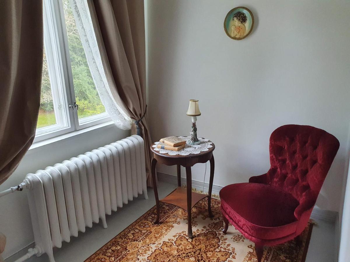 Neitsytniemen Kartanohotelli Virasoja Exterior foto